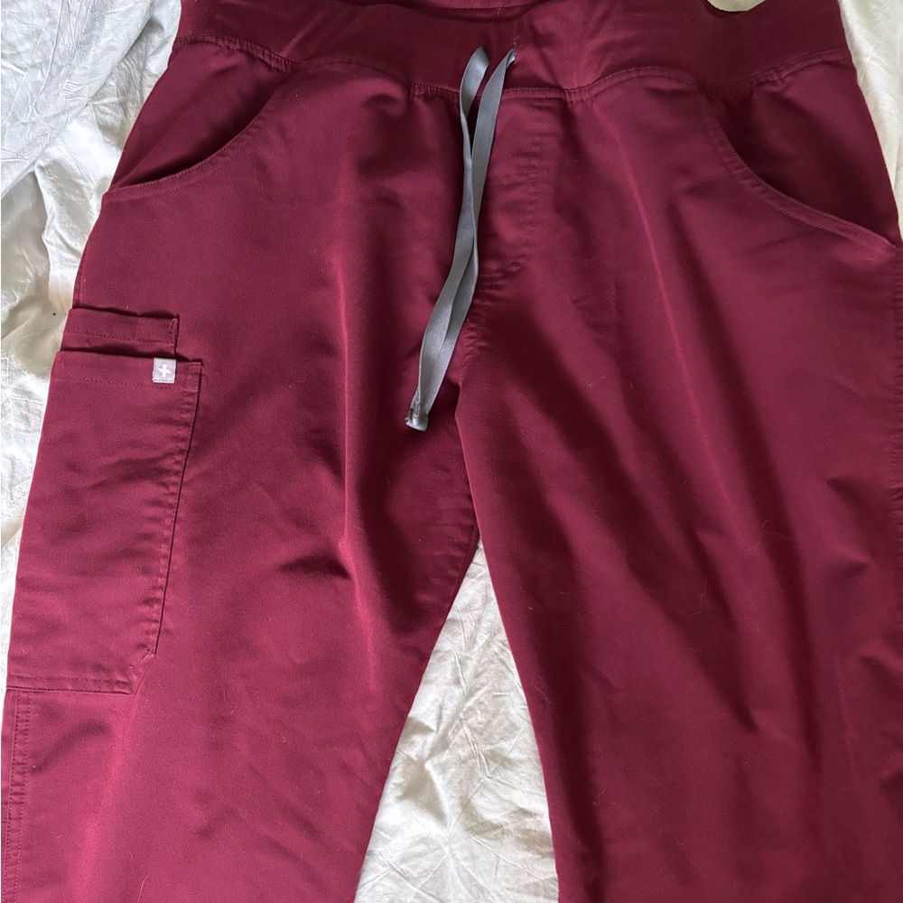 Figs Kade Cargo Scrub Pants in Burgundy